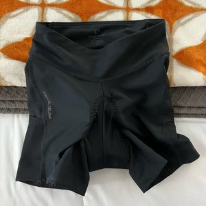 Pearl Izumi Women’s Sugar 5 inch padded cycling shorts Small